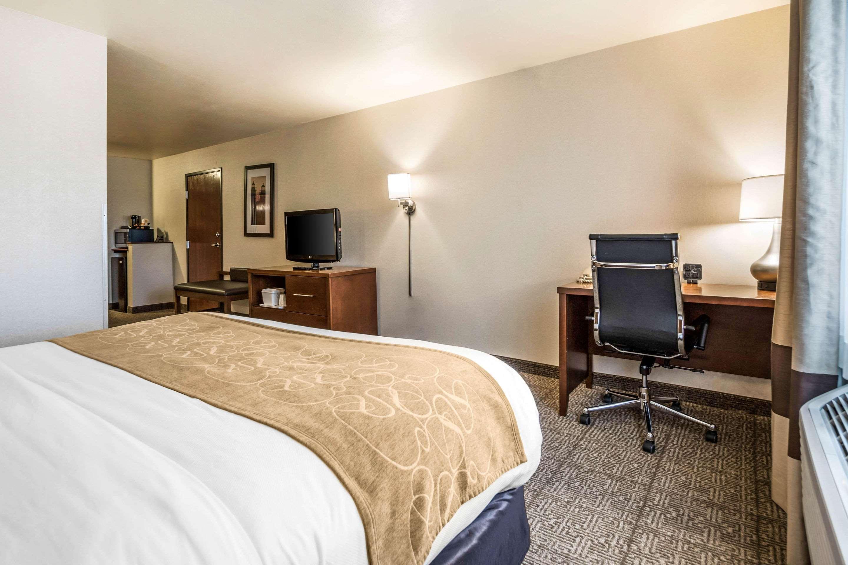 คอมฟอร์ต สวีท แอท พาร์ 4 รีสอร์ต Hotel Waupaca ภายนอก รูปภาพ