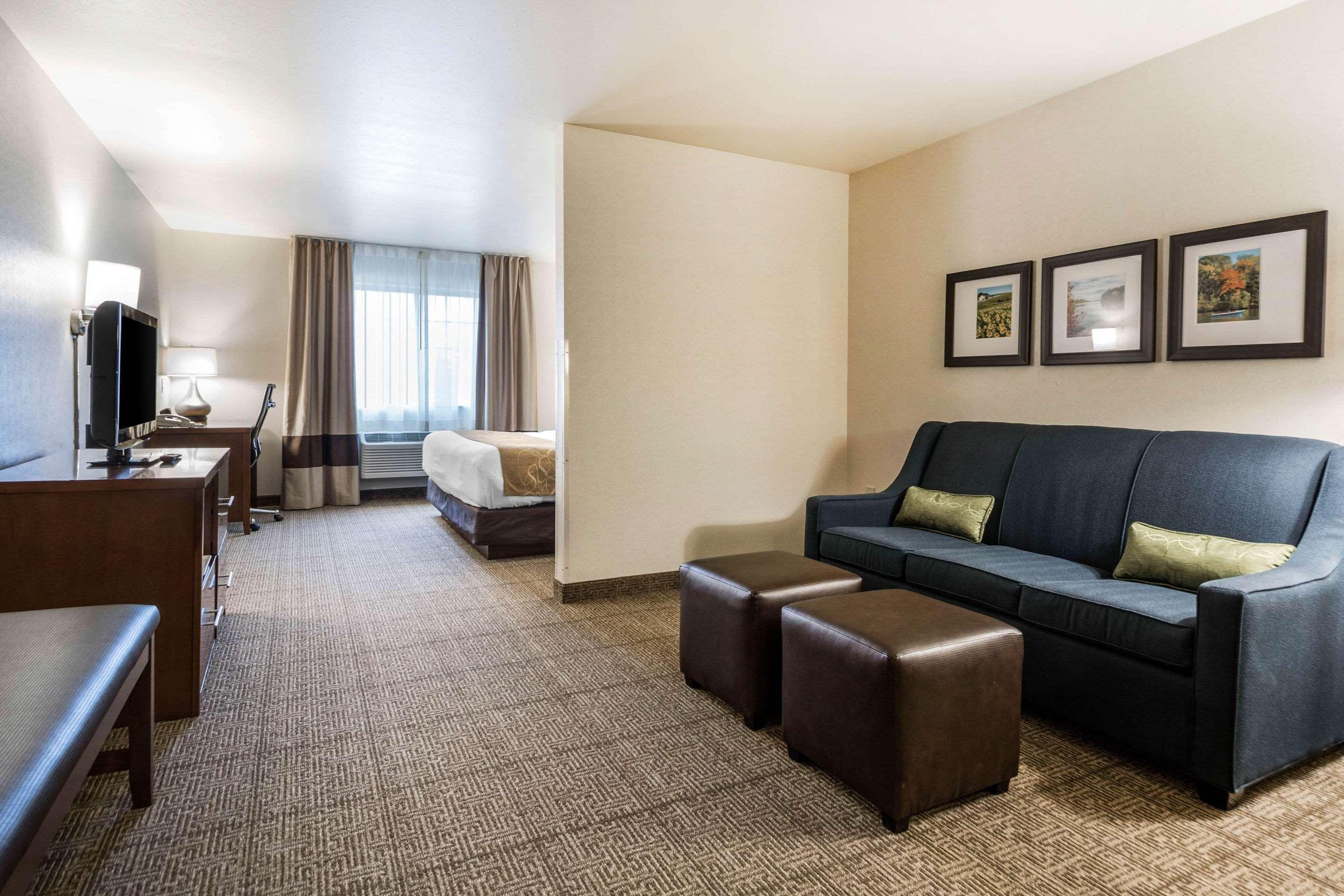 คอมฟอร์ต สวีท แอท พาร์ 4 รีสอร์ต Hotel Waupaca ภายนอก รูปภาพ