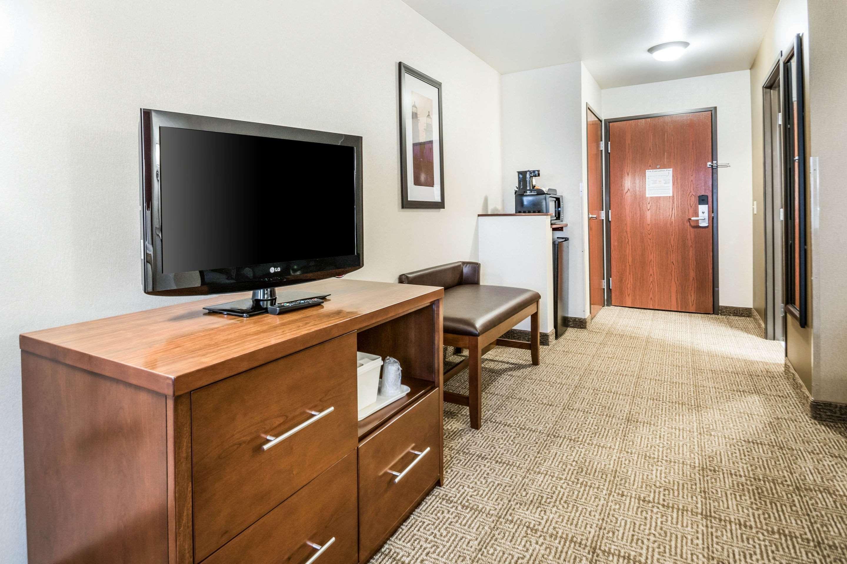 คอมฟอร์ต สวีท แอท พาร์ 4 รีสอร์ต Hotel Waupaca ภายนอก รูปภาพ
