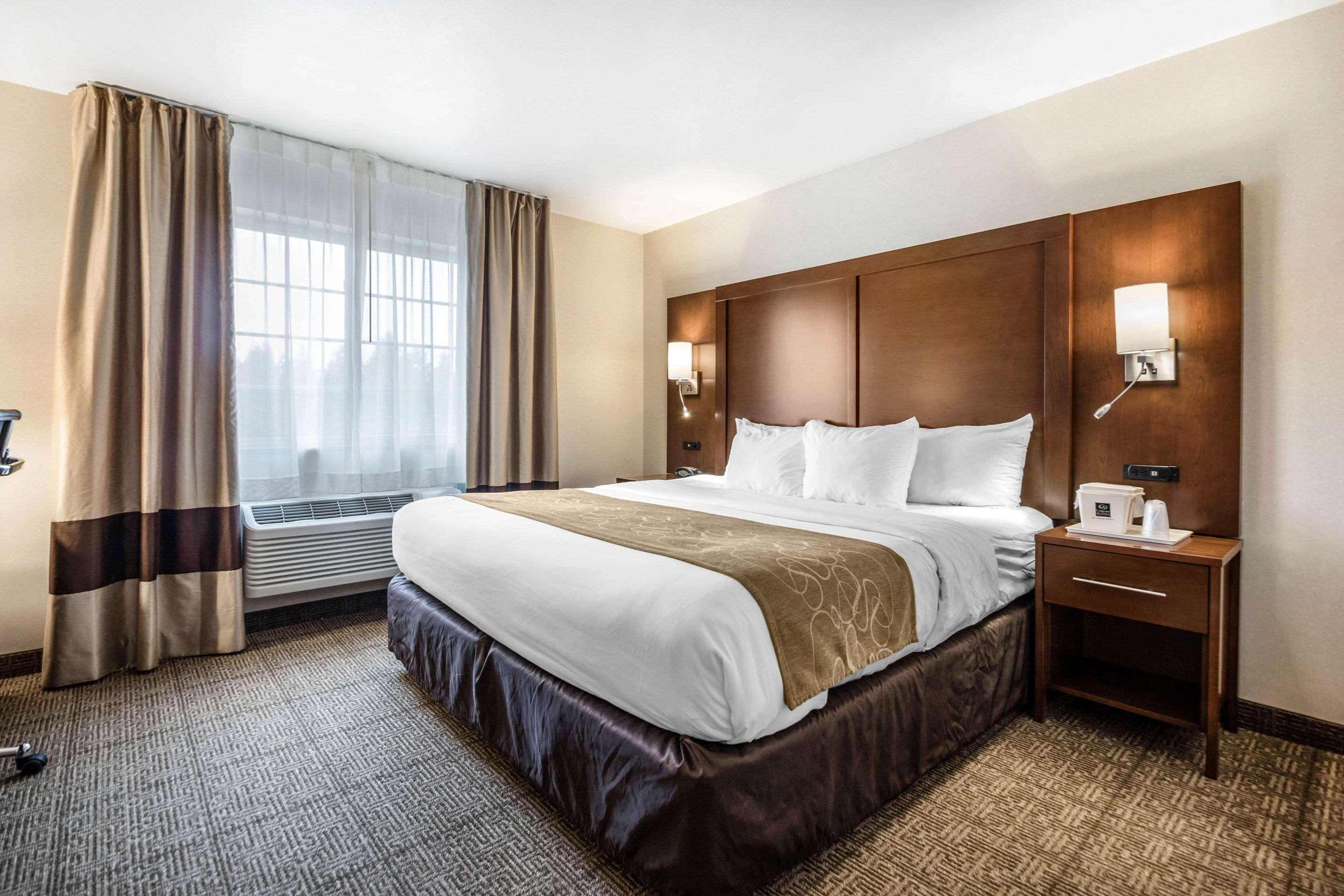 คอมฟอร์ต สวีท แอท พาร์ 4 รีสอร์ต Hotel Waupaca ภายนอก รูปภาพ
