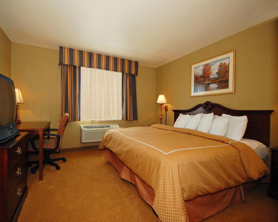 คอมฟอร์ต สวีท แอท พาร์ 4 รีสอร์ต Hotel Waupaca ภายนอก รูปภาพ