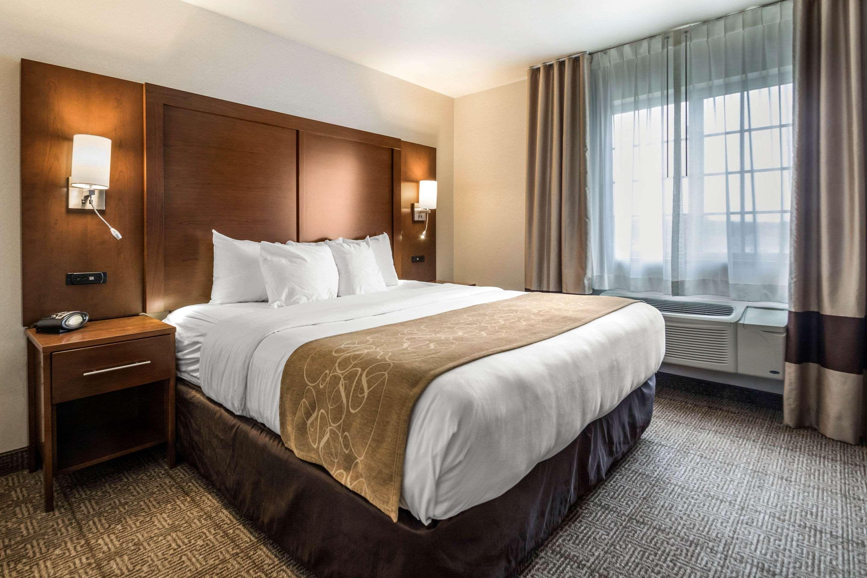 คอมฟอร์ต สวีท แอท พาร์ 4 รีสอร์ต Hotel Waupaca ภายนอก รูปภาพ