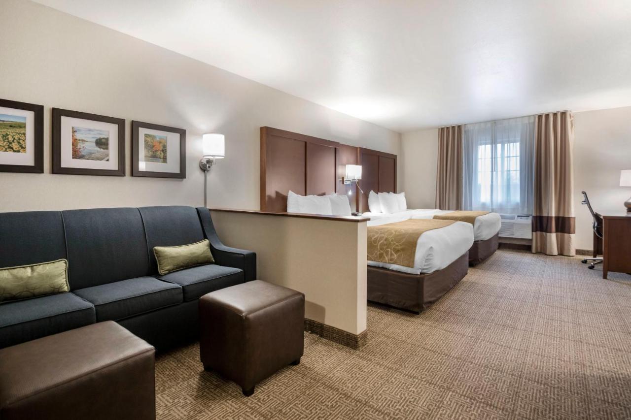 คอมฟอร์ต สวีท แอท พาร์ 4 รีสอร์ต Hotel Waupaca ภายนอก รูปภาพ